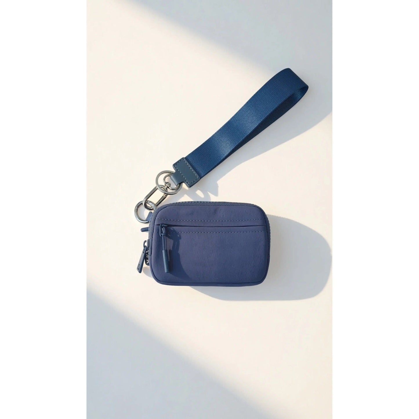 vevolora RFID compact wristlet wallet in Ash Blue