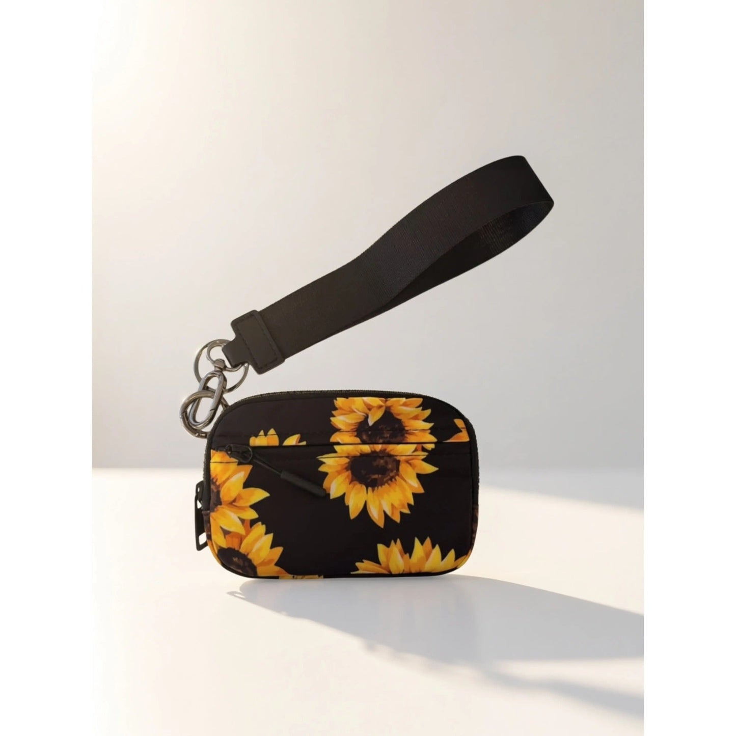 vevolora RFID compact wristlet wallet in Sunflowers
